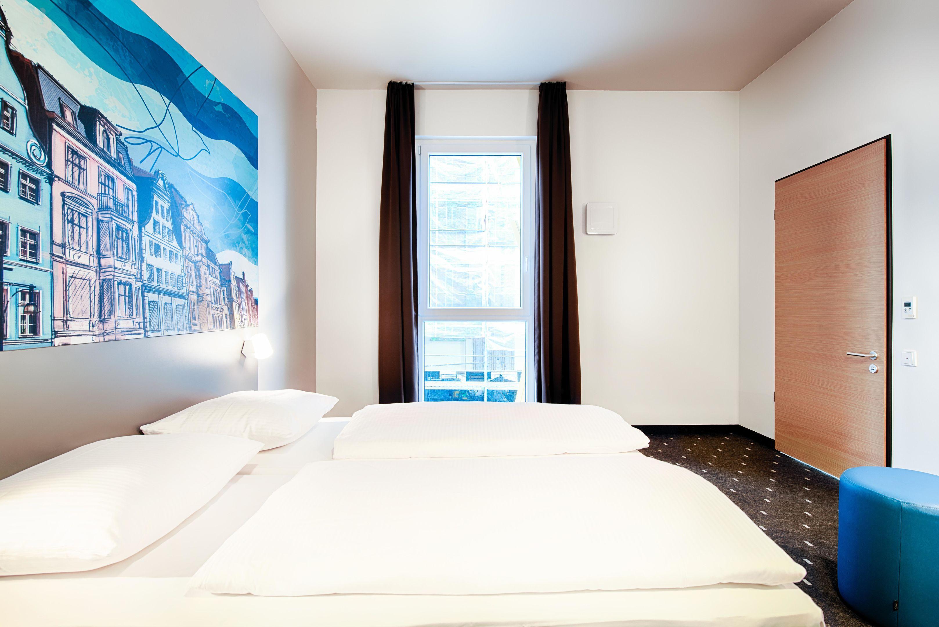 City-west Hotel