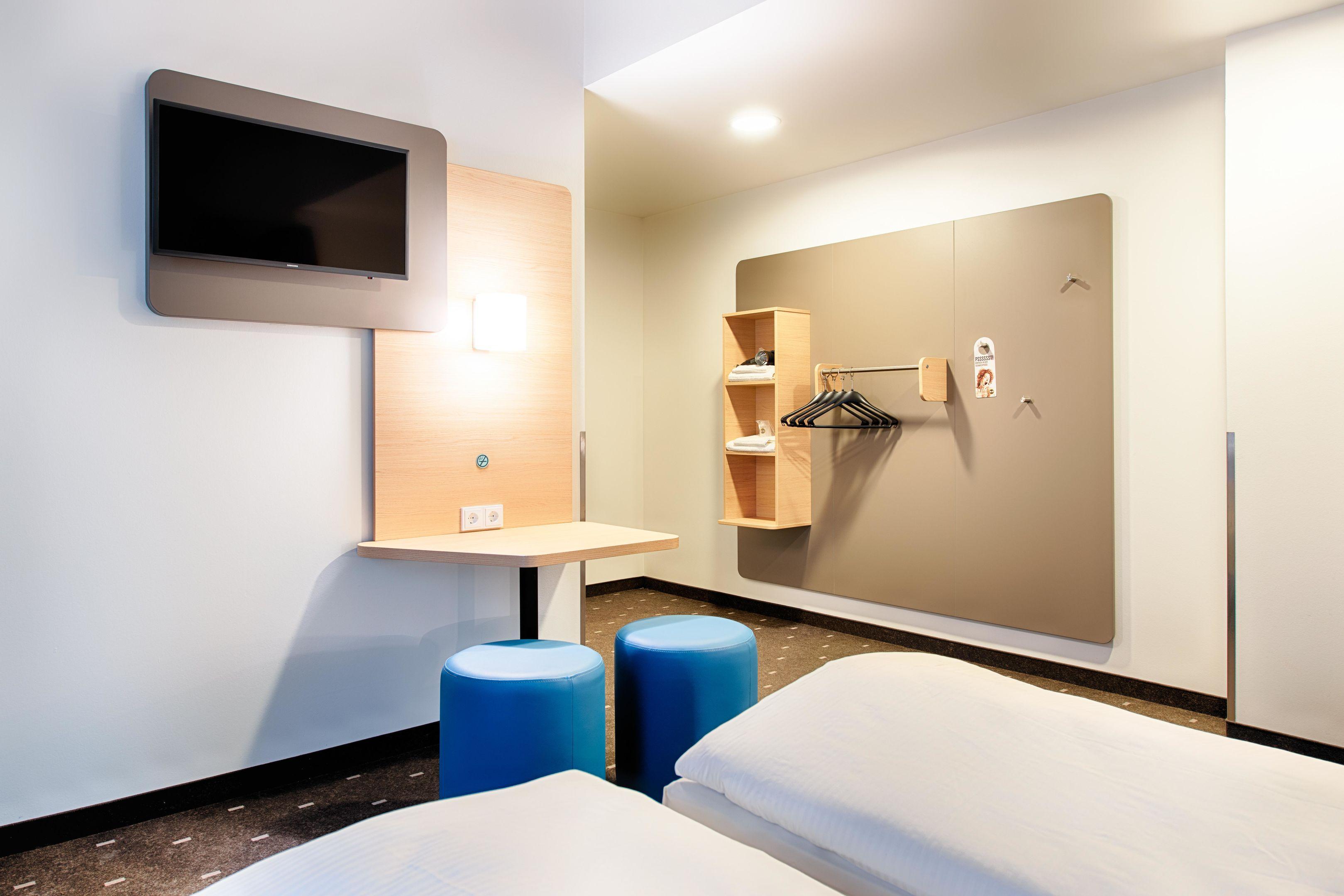 Hotel City-west 3*